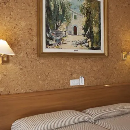 Abelay Hotel 2*
